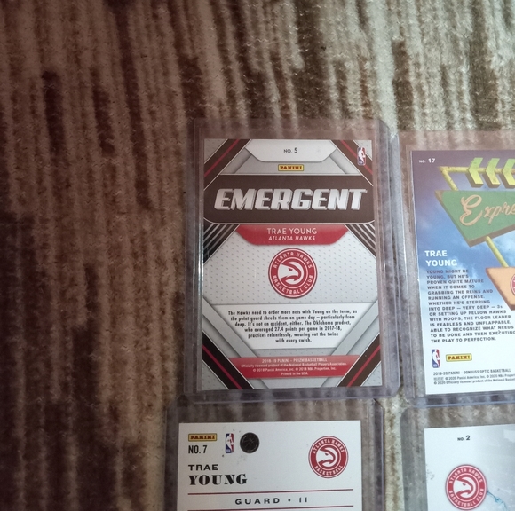 Trae Young 4+1 card lot - Picture 15 of 16